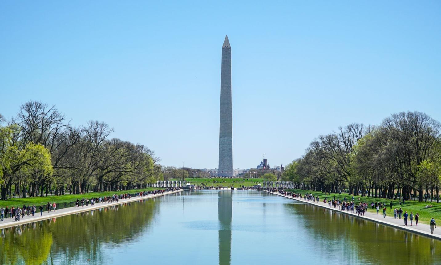 Famous Reflecting Pool at Lincoln Memorial in Washington - WASHINGTON DC - COLUMBIA - APRIL 7, 2017